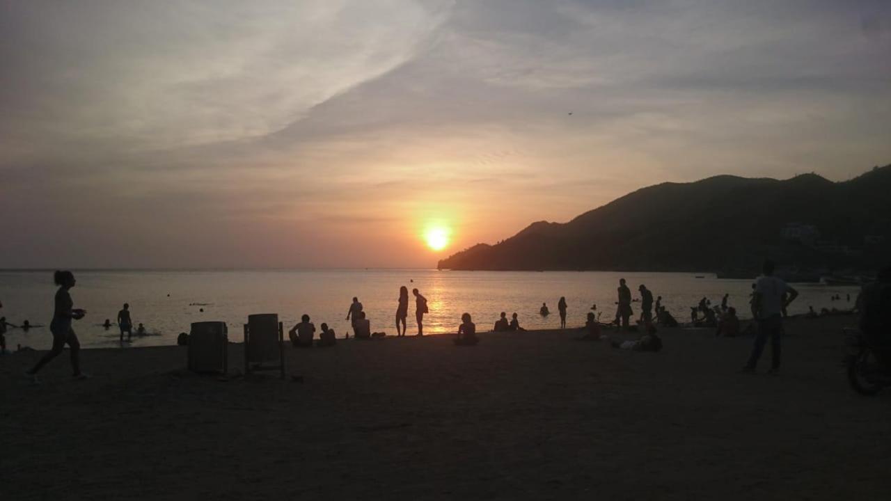 El Garaje Hostal Taganga Eksteriør bilde
